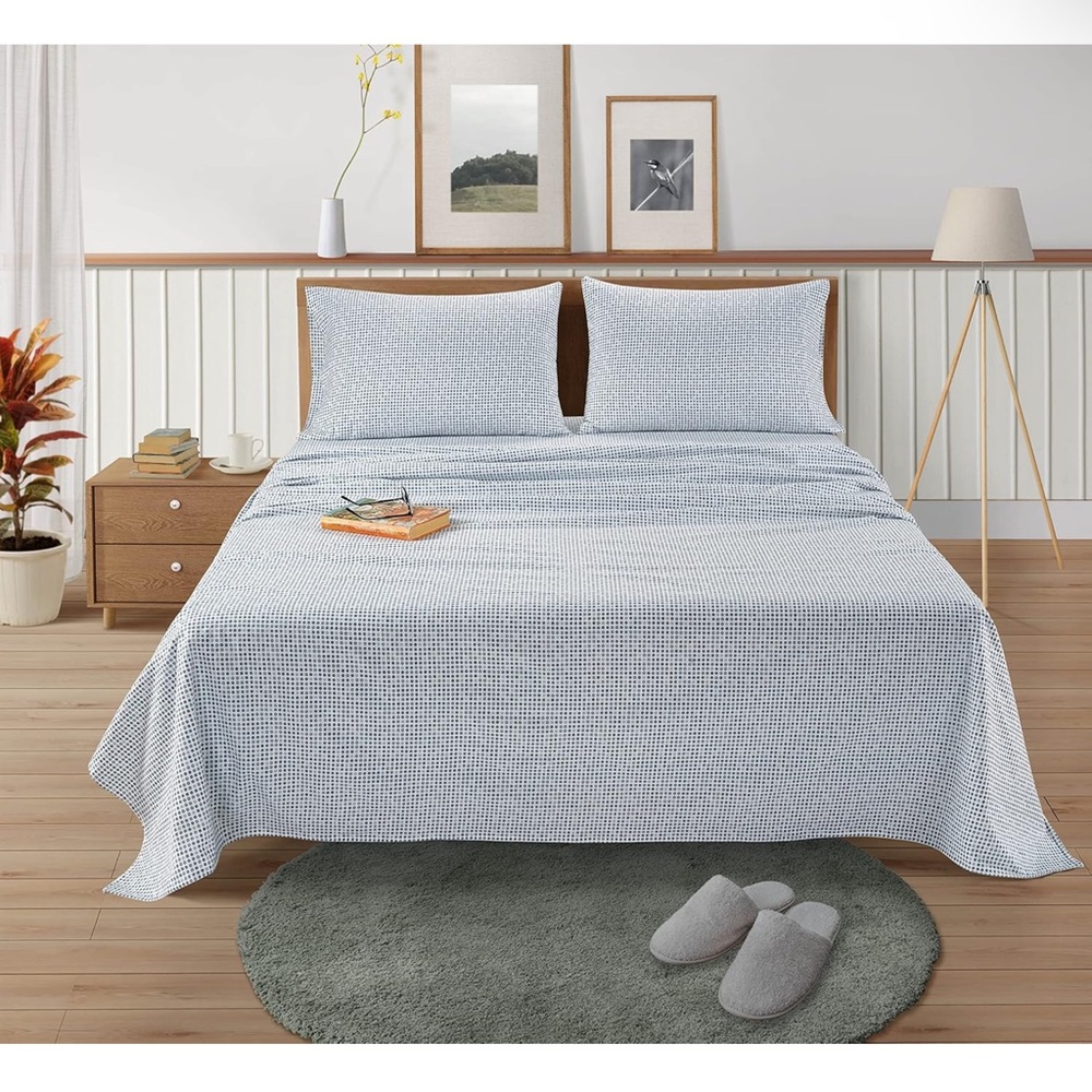 Linen Home Queen Size 4PC 100% Cotton Percale Polka Dot Flannel Sheet Set